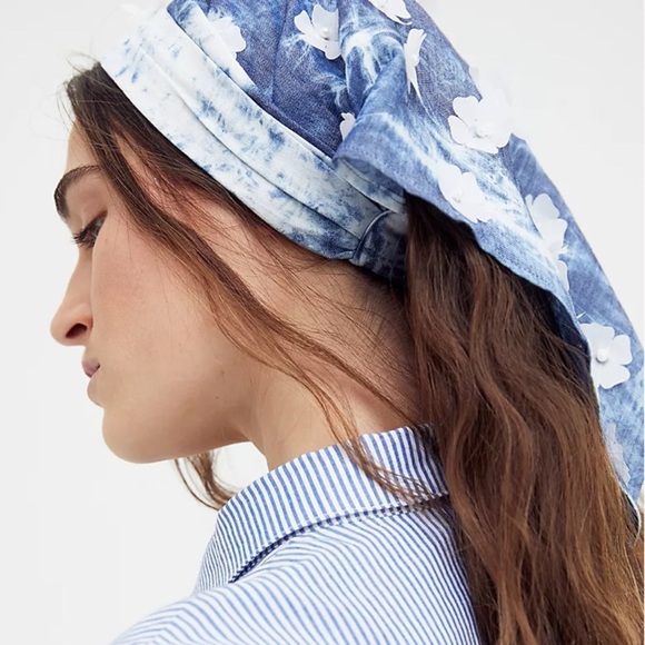 Free People Accessories - Free people curriedmyrrh hana blue tye die head scarf new with tags